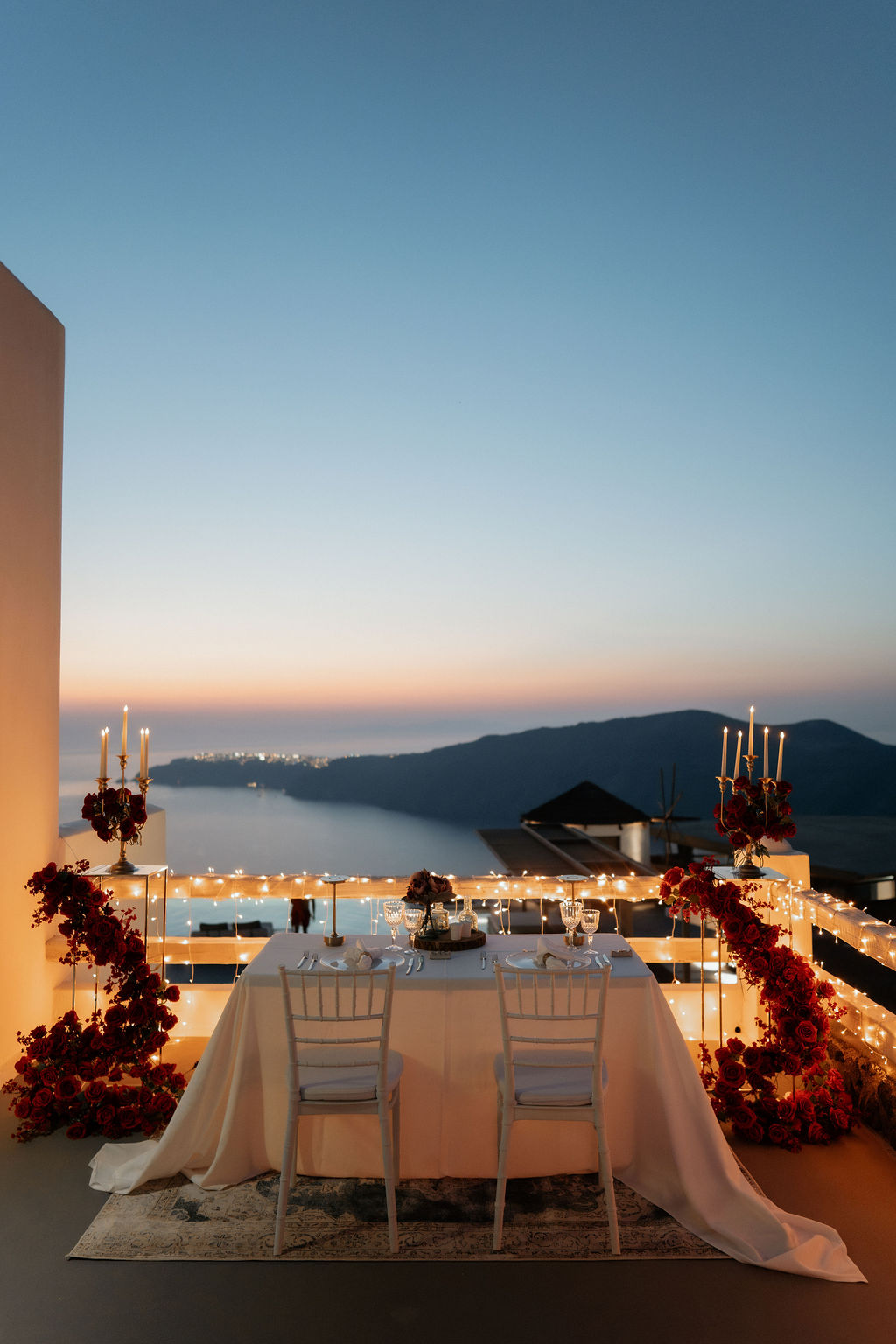 25santorini-love-tales-private-dinner-nikos-korakakis