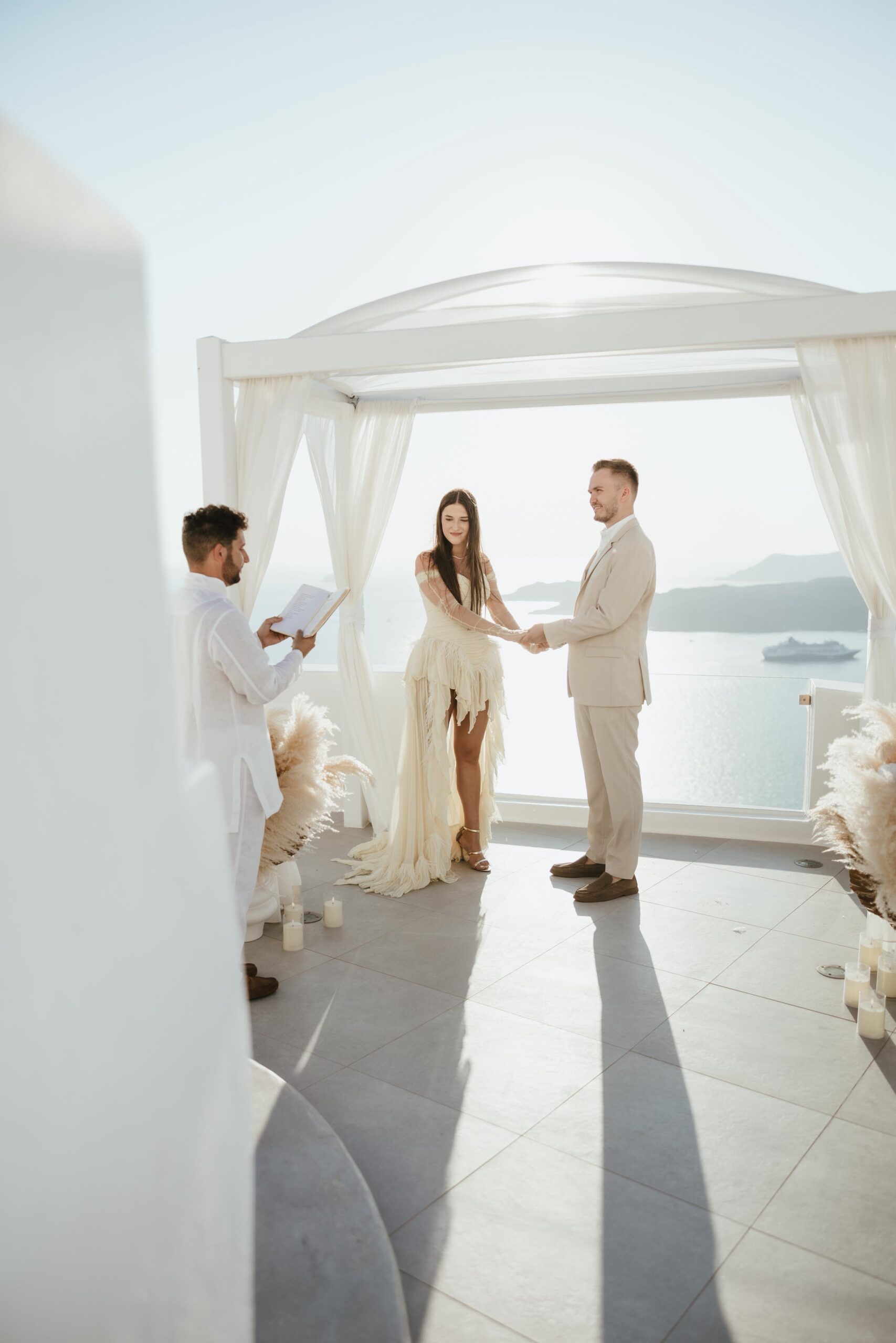 35santorini-love-tales-elopements-nikos-korakakis