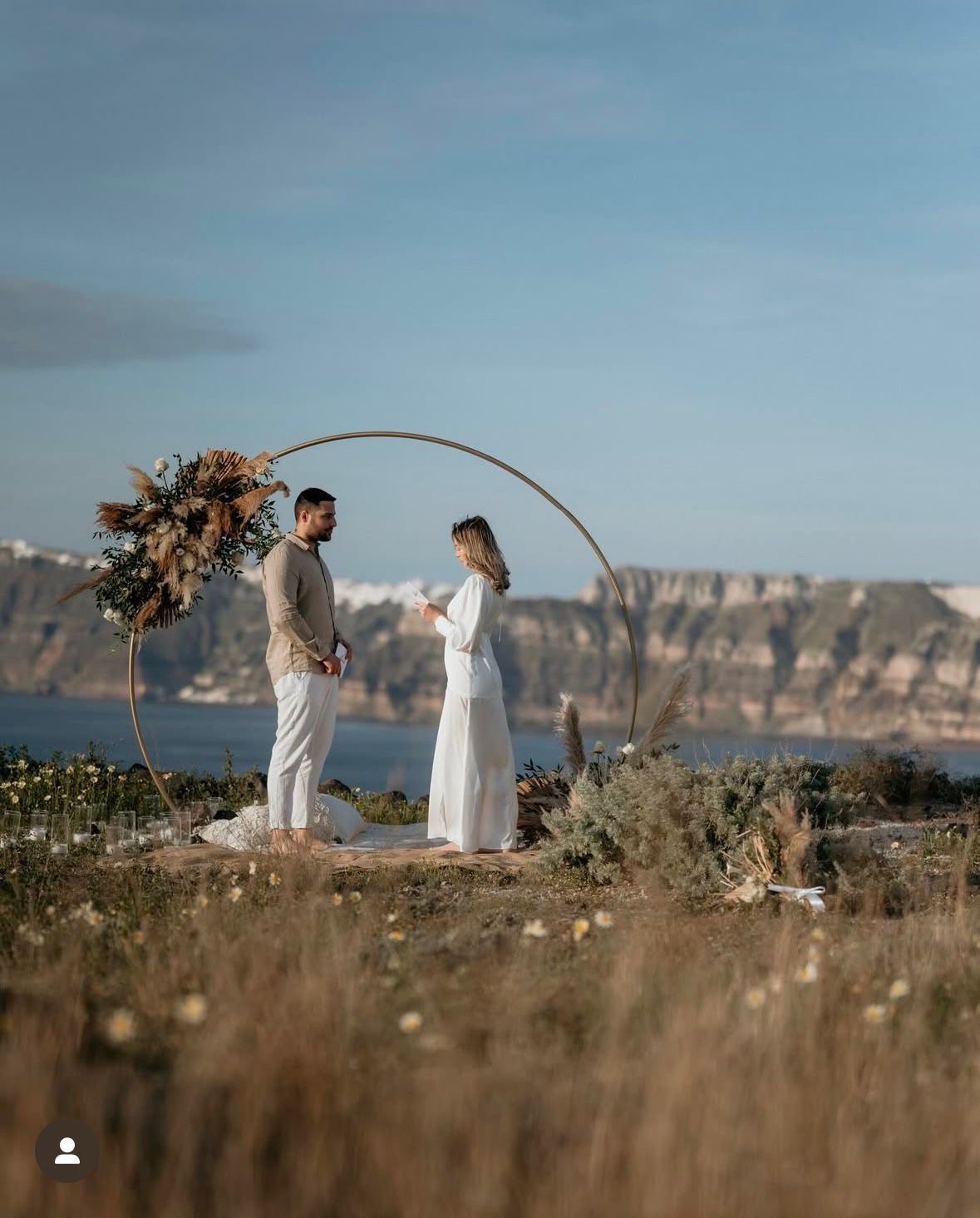 48santorini-love-tales-elopements-nikos-korakakis