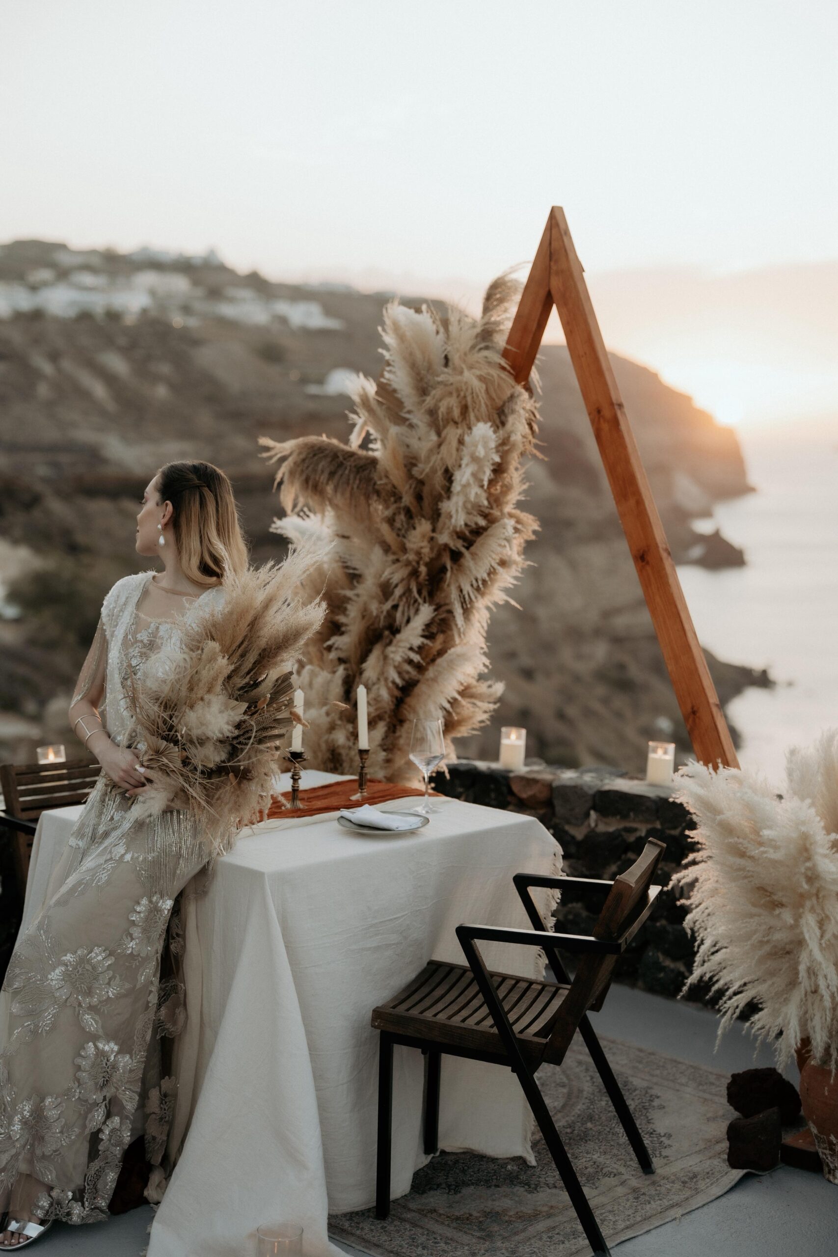 52santorini-love-tales-elopements-nikos-korakakis