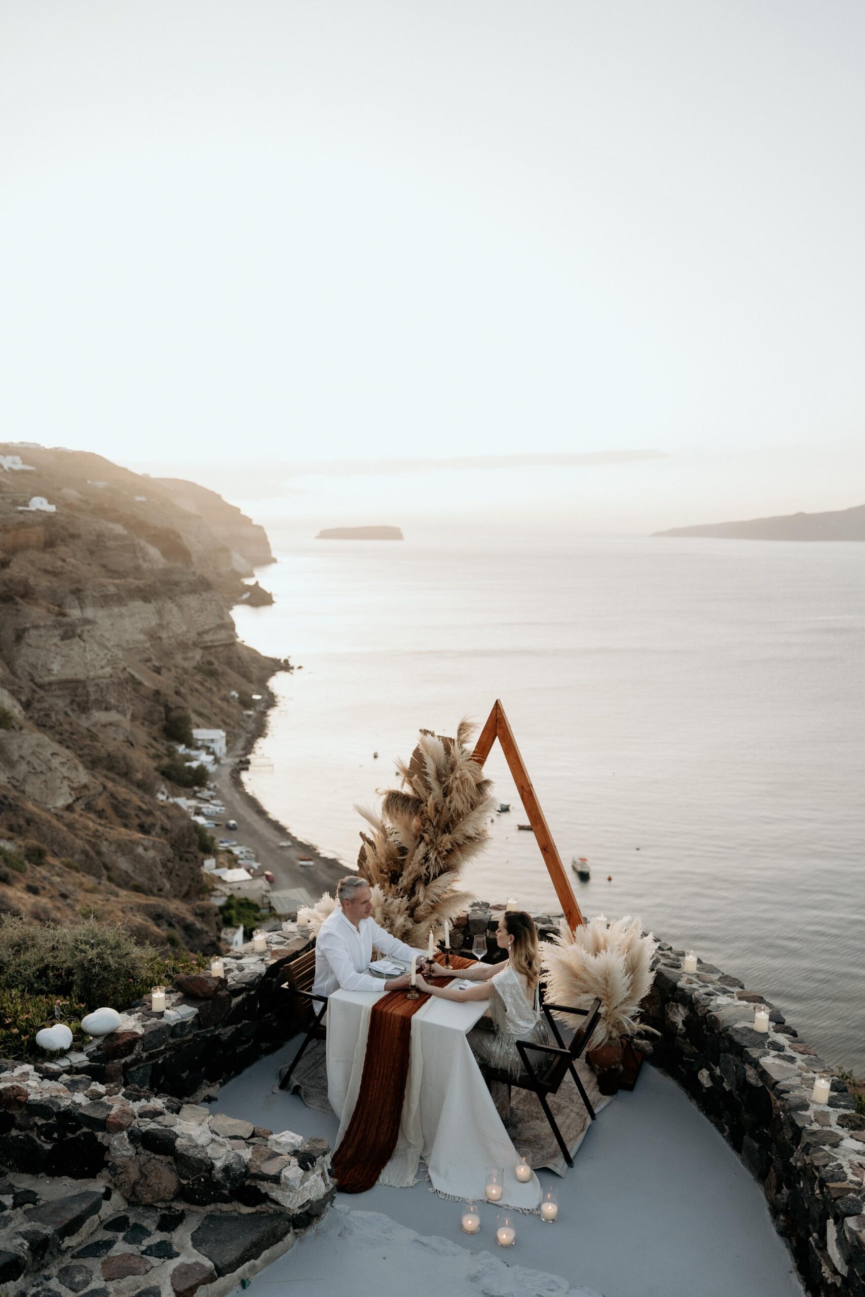 53santorini-love-tales-elopements-nikos-korakakis