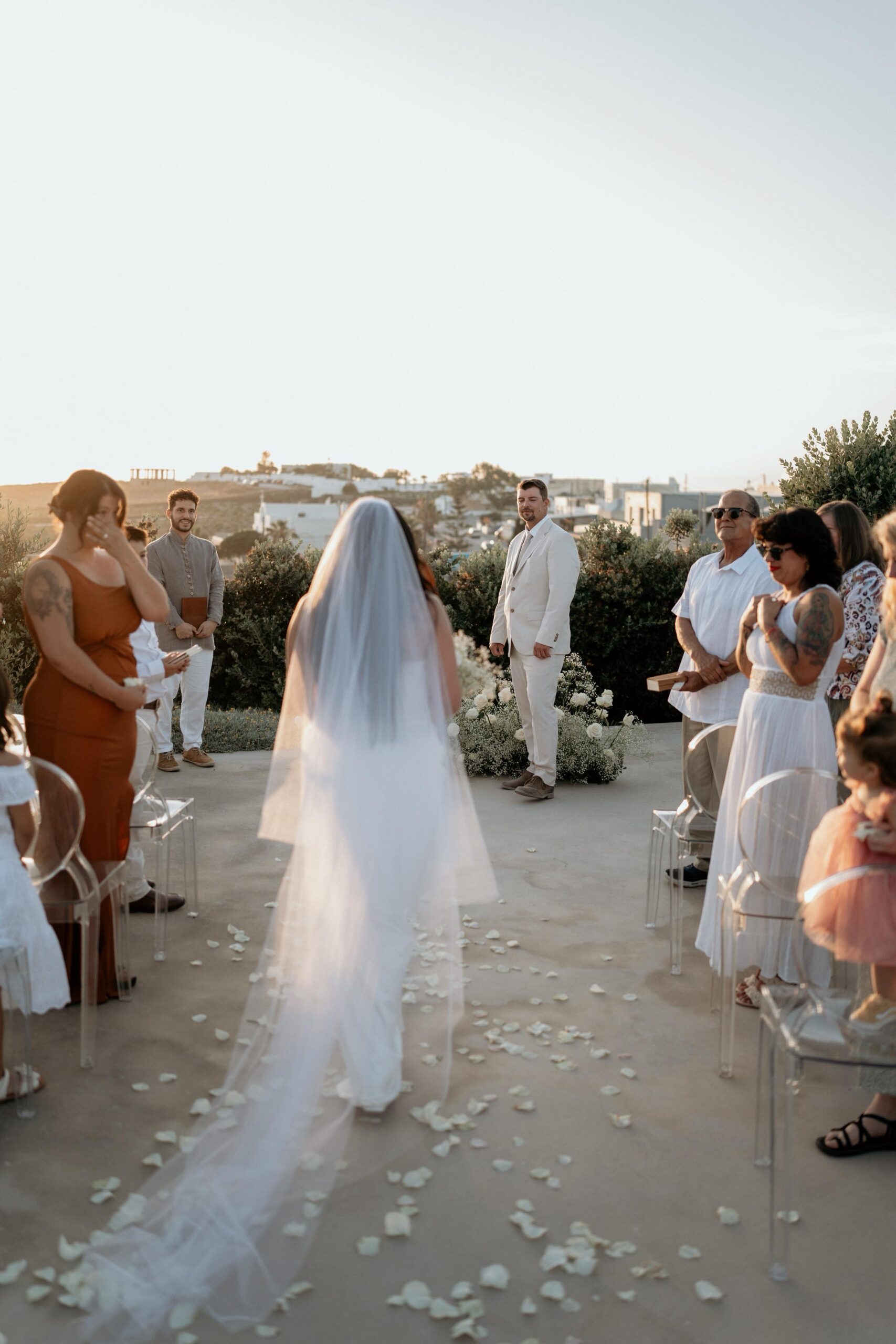 5santorini-love-tales-elopements-nikos-korakakis