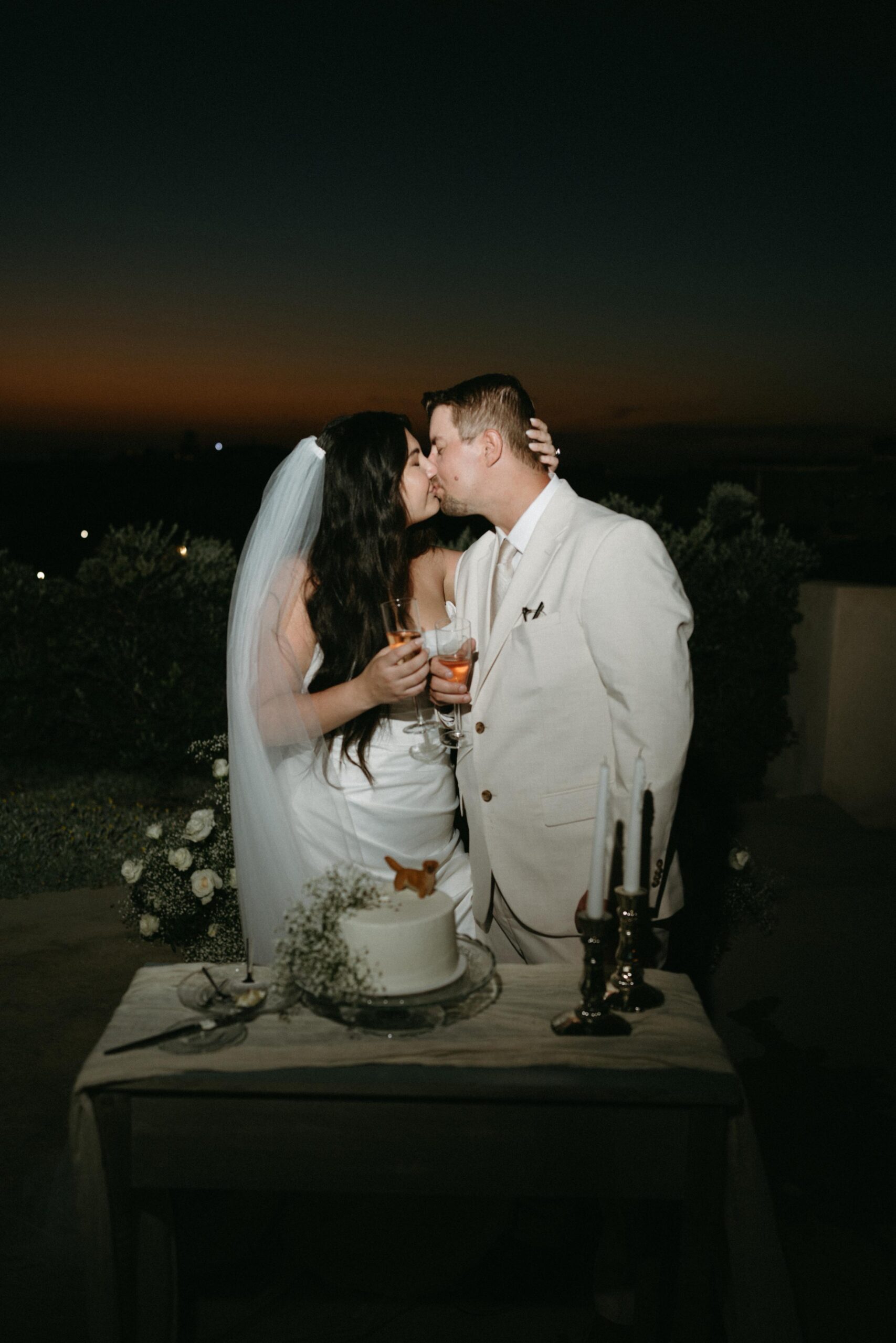60santorini-love-tales-elopements-nikos-korakakis