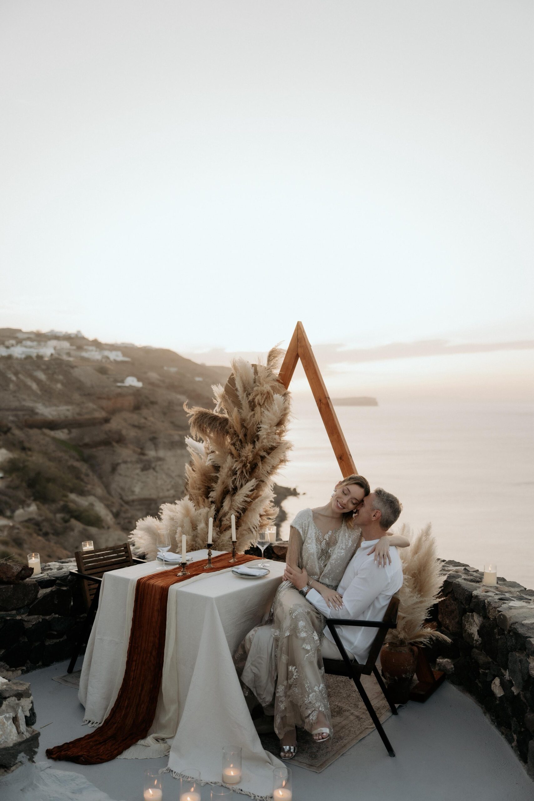 61santorini-love-tales-elopements-nikos-korakakis