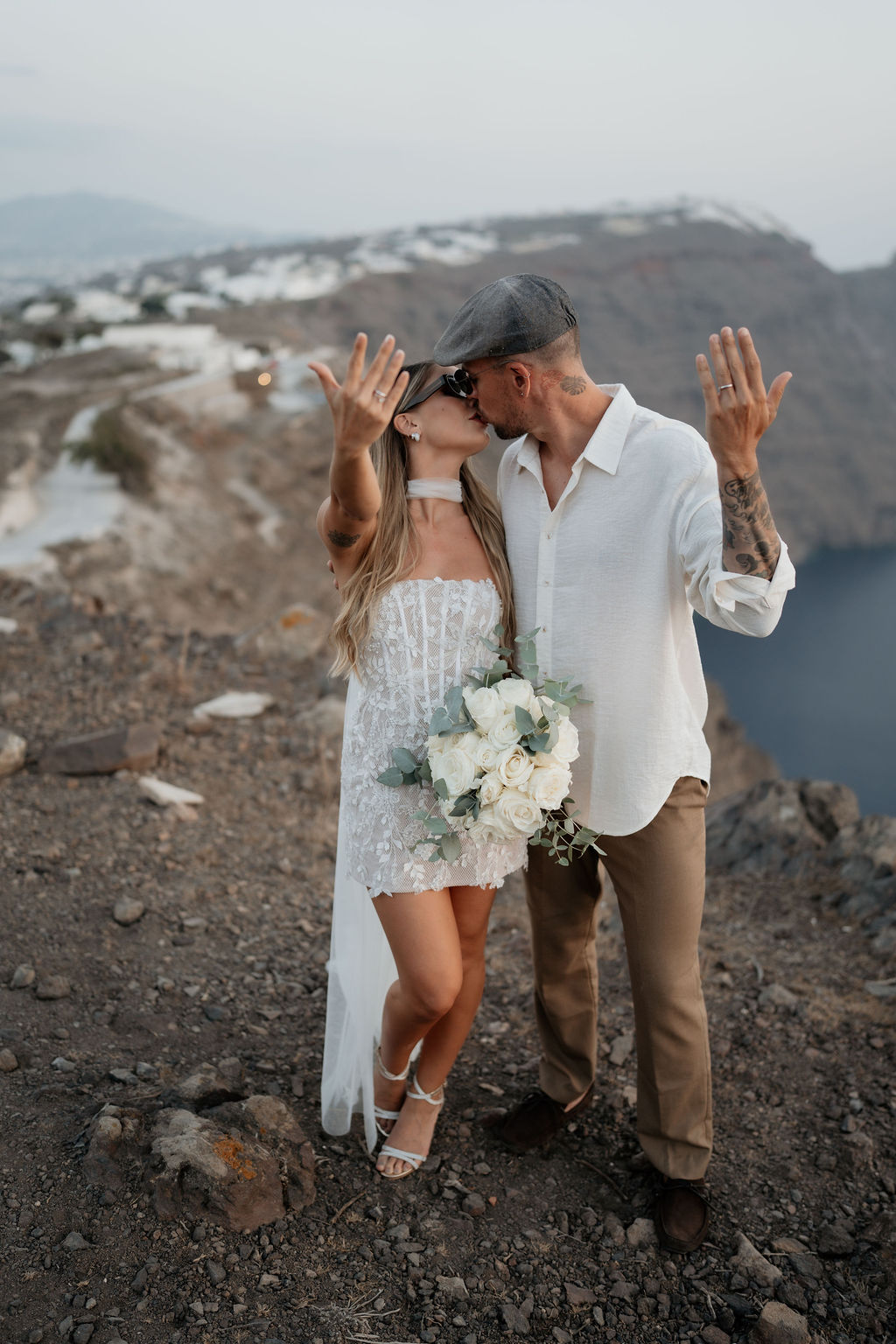 64santorini-love-tales-elopements-nikos-korakakis